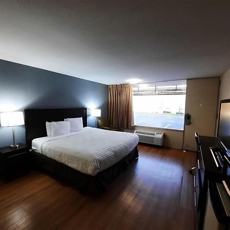 Americas Best Value Inn Moline Extérieur photo