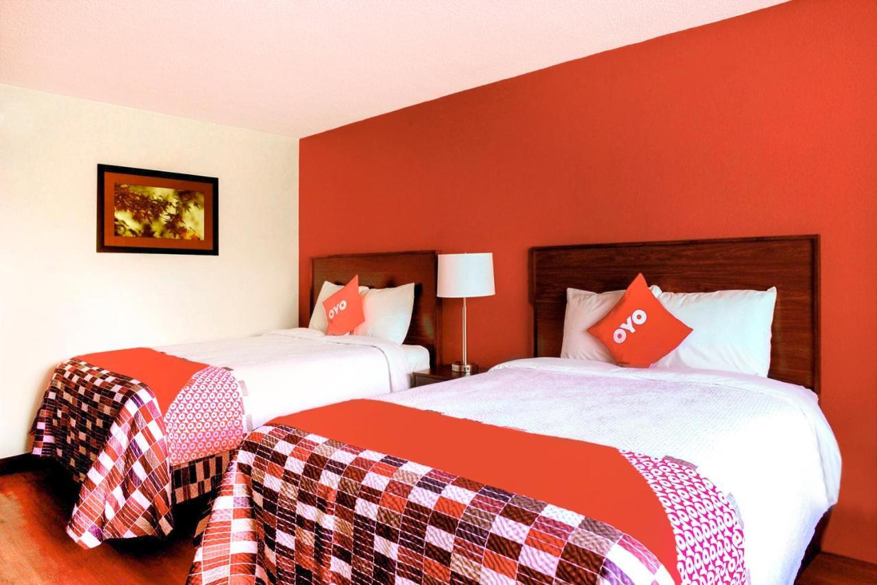 Americas Best Value Inn Moline Extérieur photo