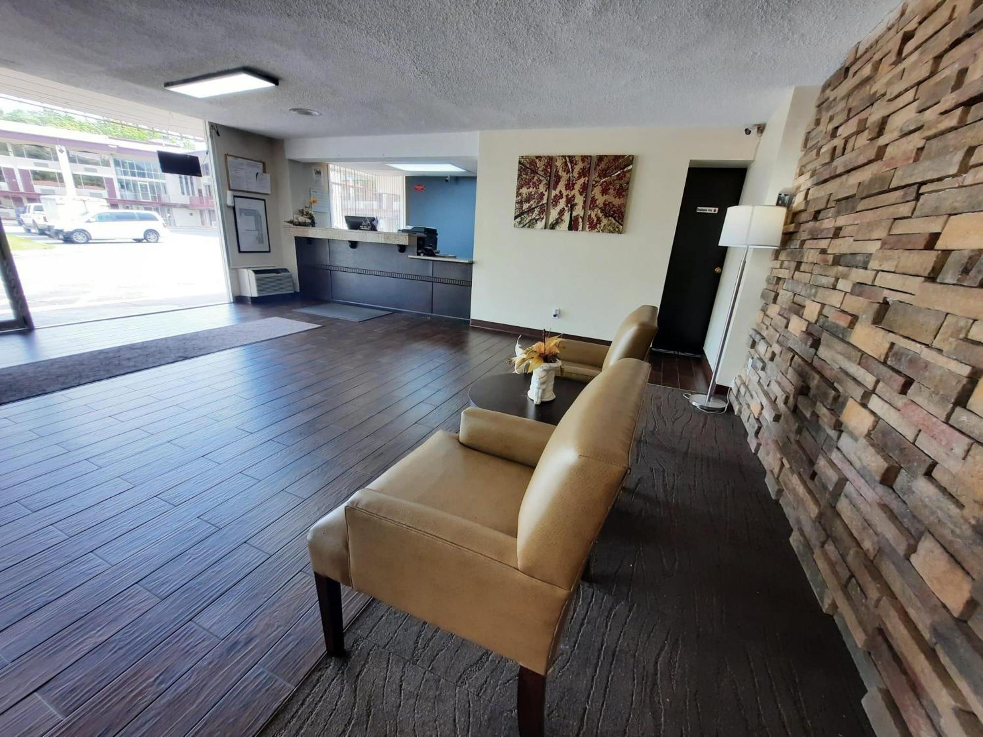 Americas Best Value Inn Moline Extérieur photo